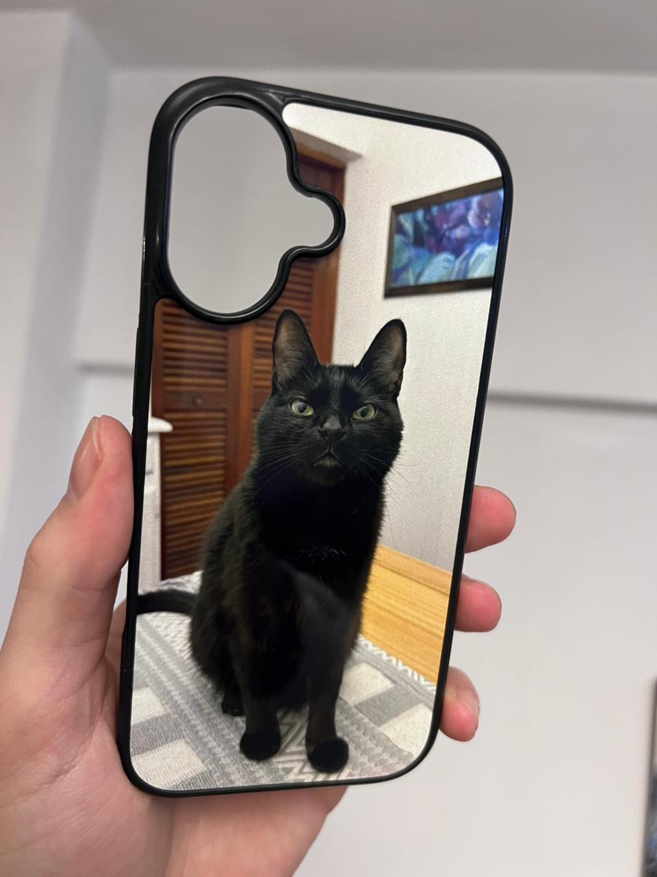 Funda negra personalizada con la foto de un gato negro, para iPhone